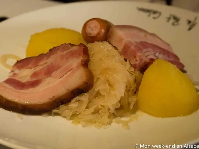 chucrut-restaurante-pont-corbeau-estrasburgo