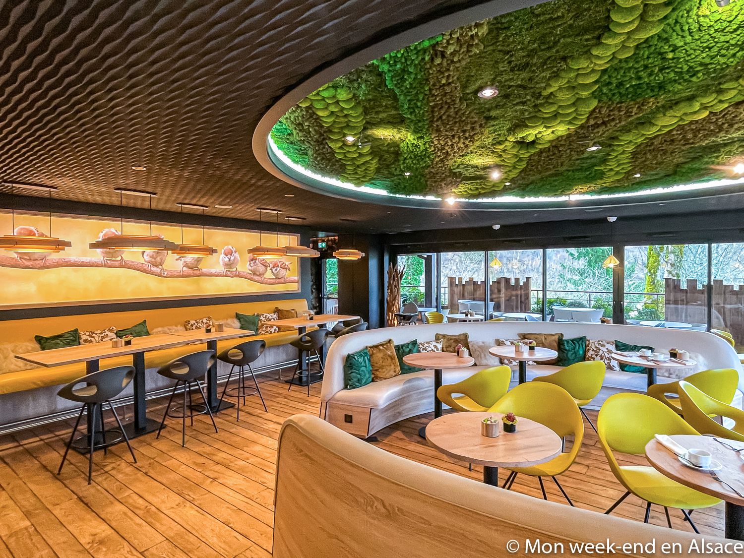 desayuno-salón-cheneaudiere