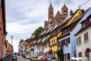 Rue menant à la ville haute de Breisach