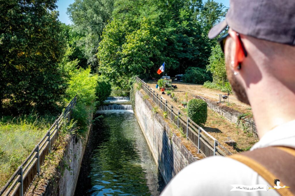 Ancienne écluse sur le canal du Rhône au Rhin